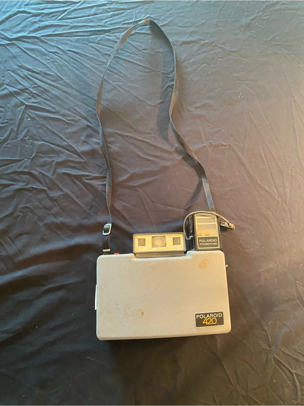 Polaroid 420 Automatic Land Camera in Black with Silver Flash